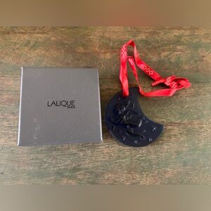 Lalique Paris 1999 Ornament